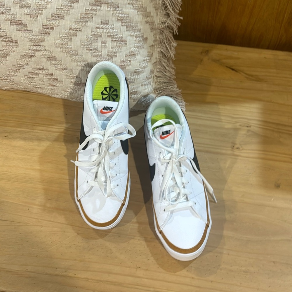Nike Court Legacy Sneakers | 10.5